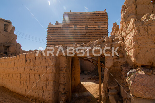 بيوت تراثية طينية قديمة في عسير بالمملكة العربية السعودية، معالم تاريخية واثرية قديمة، بيوت اثرية قديمة، القرى والمدن التاريخية، منازل قديمة