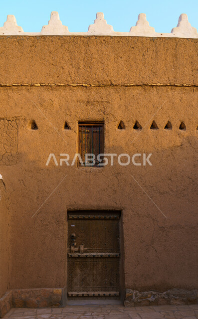  مباني تراثية قديمة من الطين في المملكة العربية السعودية ، مباني أثرية تاريخية ، يوم التأسيس السعودي, يوم بدينا, ذكرى تأسيس الدوله السعوديه الأولى 1727م, المدينة التاريخية بتصميم معماري شعبي قديم