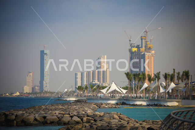 كورنيش جدة في المملكة العربية السعودية، واجهة جدة البحرية، الابراج وناطحات السحاب، شاطئ البحر، السياحة في جدة