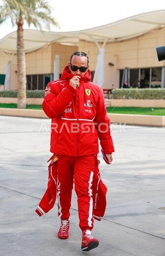 HAMILTON Lewis (gbr), Scuderia Ferrari SF-25, portrait, garage, box ...