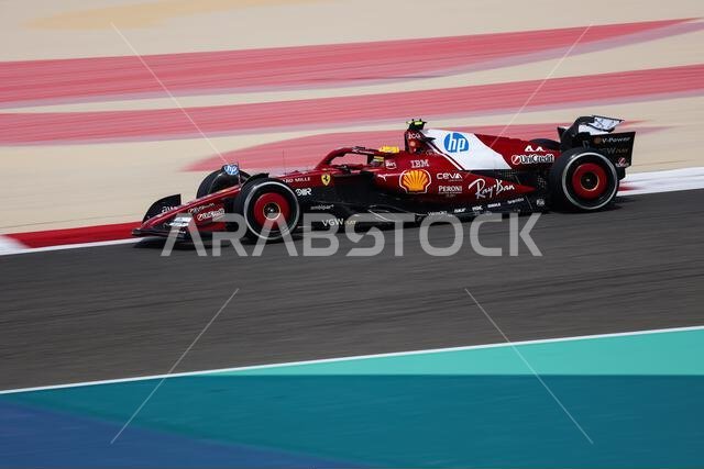 HAMILTON Lewis (gbr), Scuderia Ferrari SF-25, portrait, garage, box ...