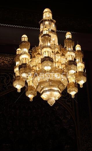 Sultan Qaboos Grand Mosque Interior Showing Floral Mosaics Muscat Oman ...