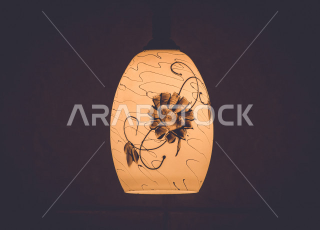 فانوس عربي ، ضوء الشارع التلقائي على الحائط ، مستشعر الضوء معلق بالسقف ، الإضاءة الزخرفية بالشوارع ، بتصميم عربي سعودي