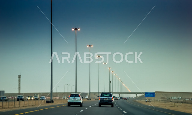 منظر الشروق الجذاب على طريق المدينة المنورة ، الطبيعة الخلابة في المملكة العربية السعودية