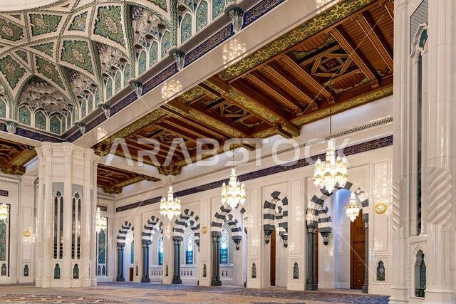 Main Prayer Hall, Sultan Qaboos Grand Mosque, Muscat, Muscat, Oman ...