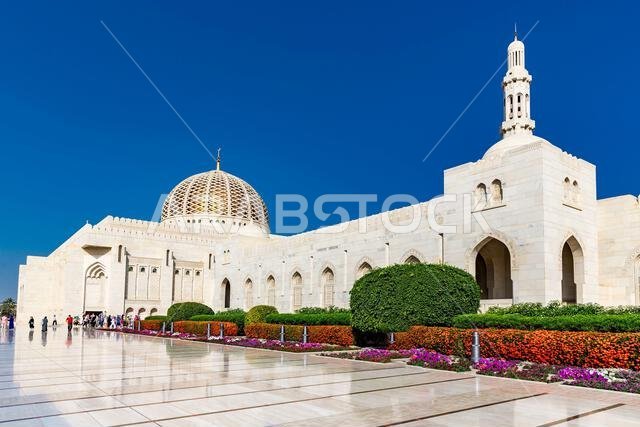 Minaret, Sultan Qaboos Grand Mosque, Muscat, Muscat, Oman, Arabian ...
