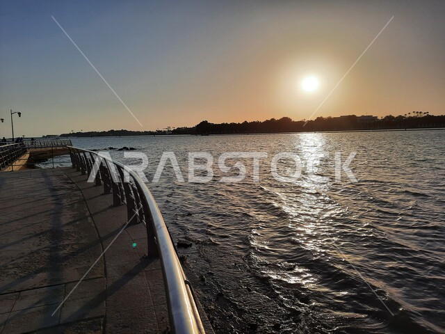 Aesthetic image of the Red Sea beach in Jeddah, Saudi Arabia at sunset, nature background, recreational tourist places, calm and beauty of the sea, Jeddah Corniche at sunset, sunset on the beach of Jeddah