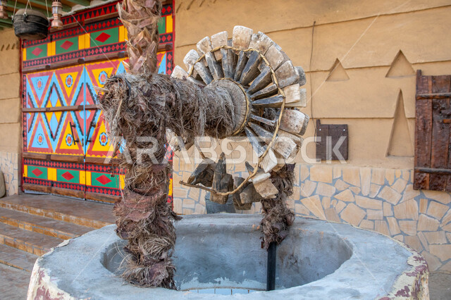 صوره مقربه لبئر ماء أثري قديم, بير ماء شعبي تراثي في منطقة عسير, متحف عسير , آثار تاريخيه شعبيه قديمه