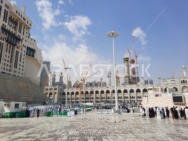 The outer courtyard of the Grand Mosque in Mecca, Saudi Arabia, Islamic landmarks, Islamic holy places