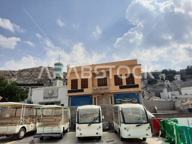 The place of birth of the Prophet Muhammad, may God bless him and grant him peace, in Makkah Al-Mukarramah, Saudi Arabia, the birthplace of the Prophet Muhammad in the people of Bani Hashim, the library of Makkah Al-Mukarramah in the present