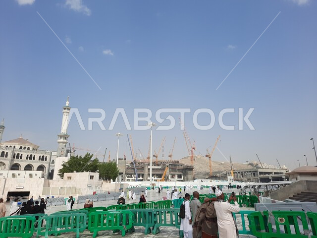 The outer courtyard of the Grand Mosque in Mecca, Saudi Arabia, Islamic landmarks, Islamic holy places