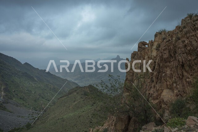 جبال الطائف في المملكة العربية السعودية ، المرتفعات الجبلية ، الطبيعة الجبلية في مدينة الطائف