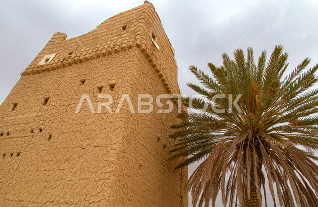 Al-Houza Archaeological Village, Al-Omran Al-Asiri, an old mud house in ...