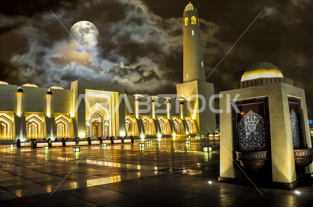 مسجد محمد بن عبد الوهاب في منطقة الدفنة بالدوحة في قطر ليلا، مأذنة، الفن الهندسي المعماري، مسجد مضيء، معالم اسلامية