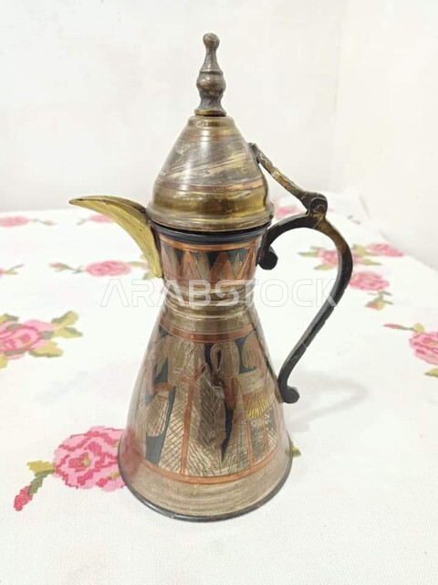 Copper coffee pot, antique antiques of an old style, antique copper jug, antiques and antiques, antique antique jug