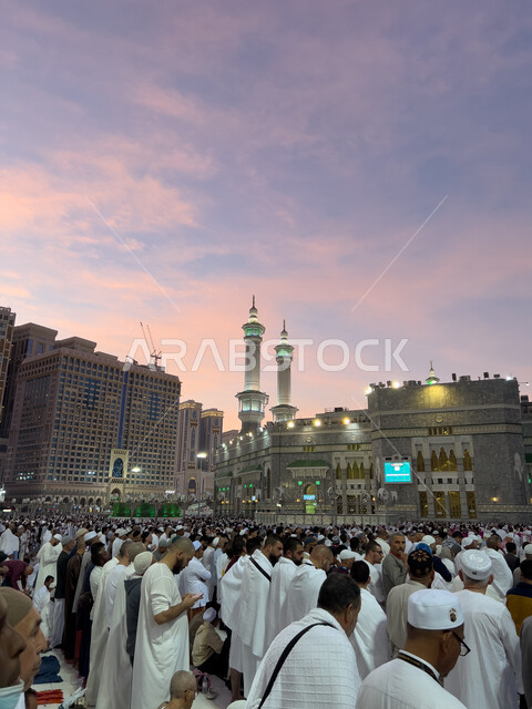 حجاج بيت الله الحرام في مكة المكرمة بالمملكة العربية السعودية، الحرم المكي الشريف، اداء مناسك الحج والعمرة، اماكن اسلامية مقدسة