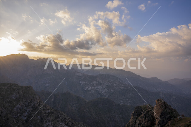 الجبال والمرتفعات الصخرية، القمم الجبلية، الطبيعة الجبلية، التضاريس الجبلية