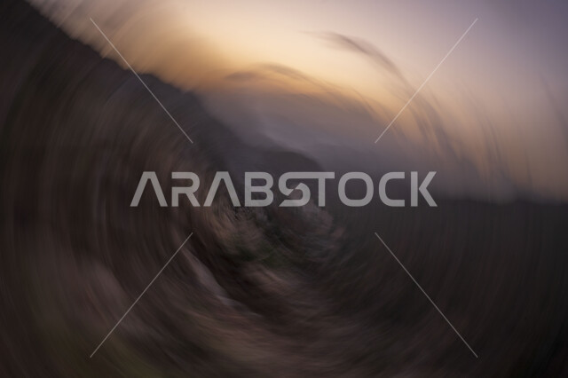 صورة مقربة لموجات دائرية، خلفية ضبابية