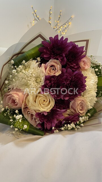 صورة مقربة لباقة من الورود و الأزهار الجميلة، عيد الحب، الأعياد والمناسبات السعيدة، باقة ورد، بوكيه ورد، فلنتاين