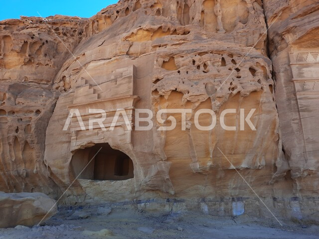 صورة مقربة للتشكيلات والتكوينات الصخرية في العلا بالسعودية، معالم تاريخية اثرية قديمة، اماكن سياحية، الطبيعة الصحراوية