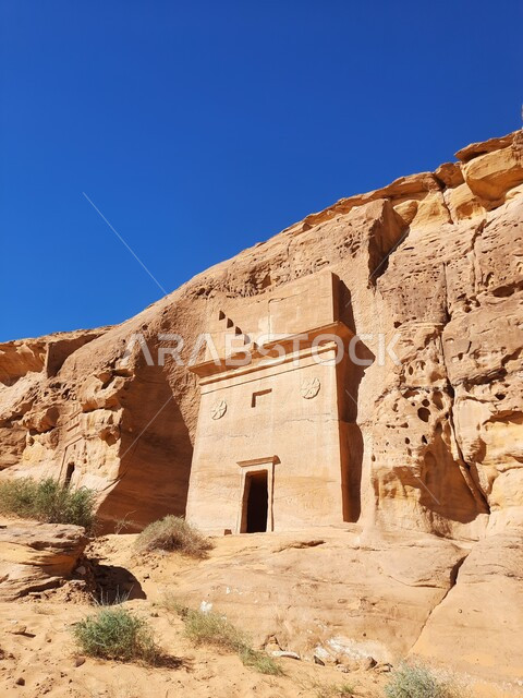الجبال الصخرية في محافظة العلا في المملكة العربية السعودية، معالم تاريخية اثرية قديمة، التكوينات والتشكيلات الصخرية، الطبيعة الصحراوية، اماكن سياحية