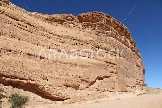 المعالم الأثرية التاريخية القديمة في محافظة العلا بالمملكة العربية السعودية، التكوينات الصخرية الطبيعية، القمم الجبلية، المرتفعات الصخرية، الطبيعة الصحراويه، أماكن سياحية سعودية