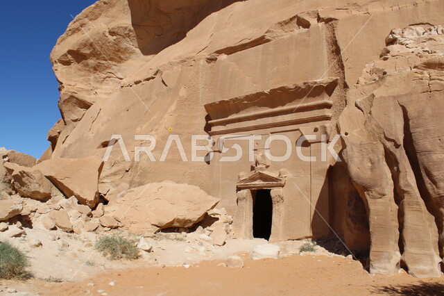 التكوينات الصخرية في محافظة العلا في السعودية، الطبيعة الصحراوية، المناطق الصحراوية، المرتفعات الجبلية، القمم والجبال الصخرية، أماكن سياحية طبيعية، معالم اثرية تاريخية قديمة