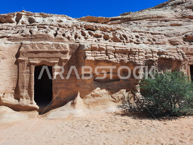 التكوينات الصخرية في محافظة العلا بالمملكة العربية السعودية، معالم اثرية تاريخية قديمة، القمم والمرتفعات الصخرية، الطبيعة الصحراوية، اماكن سياحية