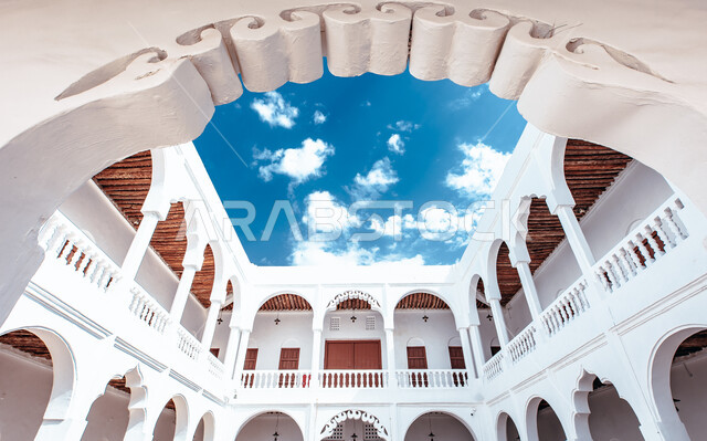 صورة مقربة من داخل المدرسة الاميرية في محافظة الاحساء في المنطقة الشرقية, الفن الهندسي المعماري, معالم سياحية اثريه تاريخية .