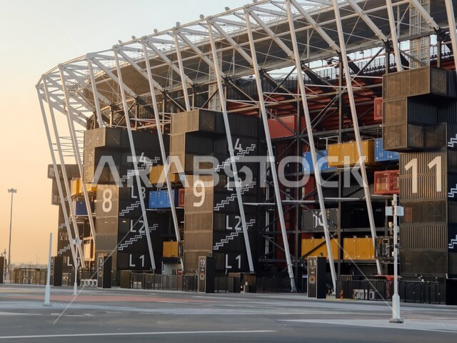 صورة مقربة لملعب أحمد بن علي في مدينة الدوحه في قطر, بطولة كأس العالم 2022 , نهائيات كأس العالم  فيفا, مونديال قطر, الشغف بكرة القدم, أنديه وتشجيع .