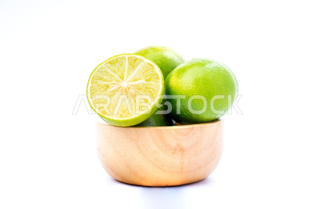 A plate of fresh lemon slices, vitamin C, refreshing and delicious fruit, natural vitamin, citrus fruits, fresh and useful fruits, white background