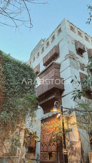 المباني الأثرية في البلد التاريخي في مدينة جدة بالمملكة العربية السعودية، المدينة التاريخية في جدة، التصميم المعماري العربي القديم، أماكن سياحية، المعالم التاريخية في جدة, حي البلد