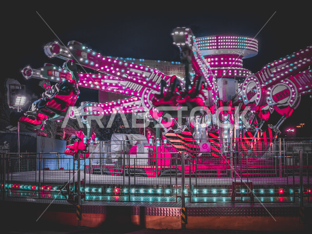  التسليه والمتعه الفائقه, ملاهي  ونتر وندر لاند في الرياض في المملكة العربية السعودية، فعاليات موسم الرياض ،  أماكن سياحيه ترفيهيه عائليه وشبابيه ، مدينة ألعاب موسميه في فصل الشتاء