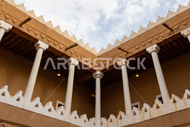 فن الهندسة المعمارية على الطراز الشعبي التاريخي القديم, المتحف الوطني السعودي في مدينة الرياض , مركز الملك عبد العزيز في المملكة العربية السعودية, معالم تاريخية وطنية , اماكن سياحية ثقافية