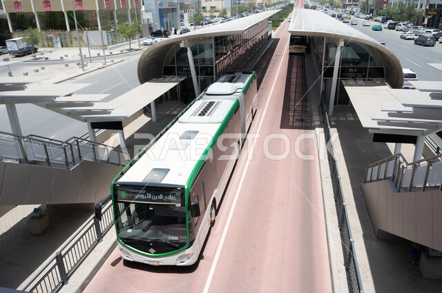 Bus routes and streets, the Riyadh bus at the Riyadh bus station, the route of buses and buses in the city of Riyadh in the Kingdom of Saudi Arabia, means of transportation and communication, the Ministry of Transport and Logistics Services