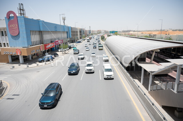 خط سير السيارات، وسائل النقل والمواصلات، حركة مرور السيارات في طرق وشوارع مدينة الرياض في المملكة العربية السعودية، طرق وشوارع الرياض، محطة حافلات الرياض، وزارة النقل والخدمات اللوجستية