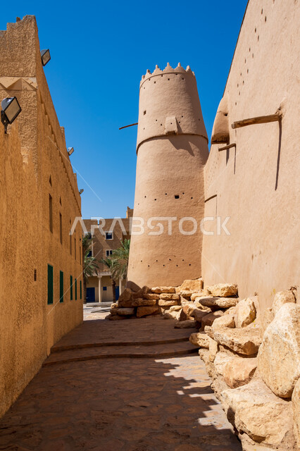 الهندسة المعمارية القديمة، اماكن اثرية سياحية في السعودية، متحف قصر المصمك التاريخي في مدينة الرياض في المملكة العربية السعودية، معالم الرياض التاريخية، قصر المصمك التراثي