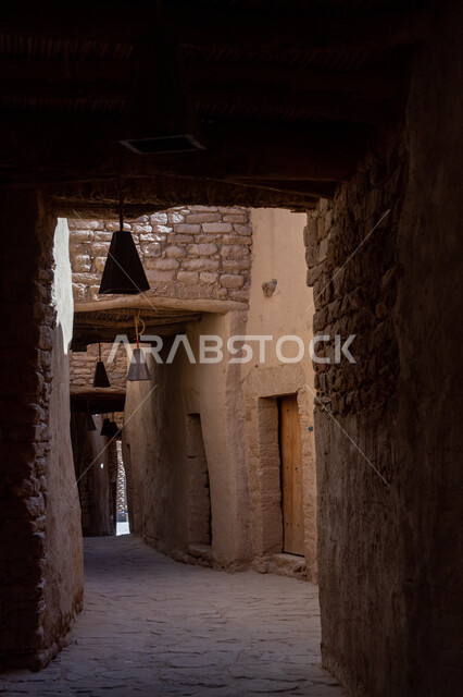 معالم اثرية تاريخية، بيوت تراثية طينية قديمة، زقاق وممرات القرى القديمة في العلا، المباني الاثرية في محافظة العلا في المملكة العربية السعودية، اماكن سياحية  في السعودية