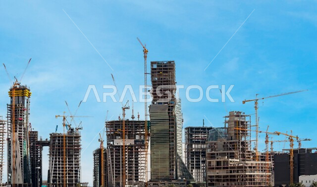 مركز الملك عبد الله المالي كافد في الرياض في المملكة العربية السعودية أثناء مرحلة البناء، معالم الرياض المشهورة، الفن الهندسي المعماري، الابراج وناطحات السحاب، مركز مالي اقتصادي