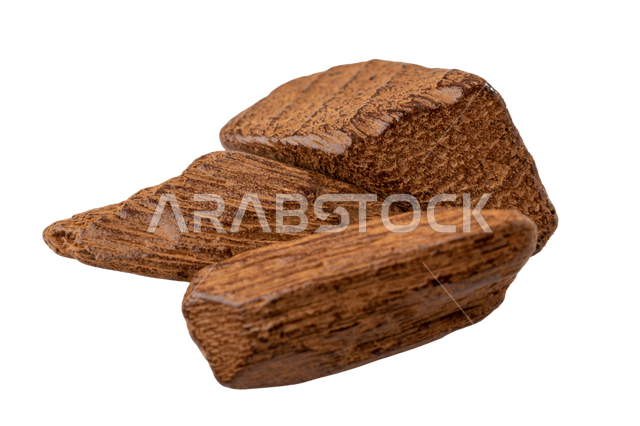 Oud Rocks Saudi Oud wood, perfumed and fumigated with the original Saudi Arabian oud ...