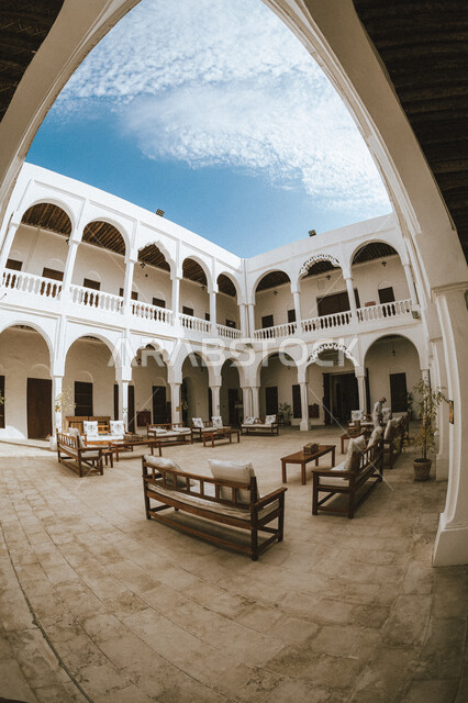 صورة مقربة من داخل المدرسة الاميرية في محافظة الاحساء في المنطقة الشرقية, الفن الهندسي والتصميم الداخلي , معالم سياحية اثريه تاريخية .