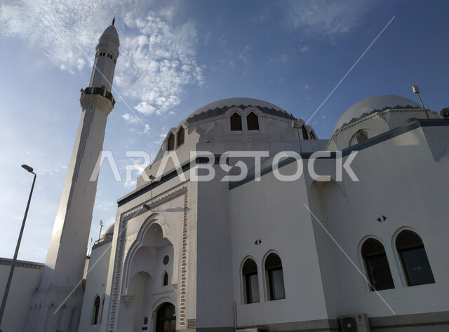 مسجد الجمعة في المدينة المنور في المملكة العربية السعودية، الفن الهندسي المعماري، معالم واماكن اسلامية دينية مقدسة