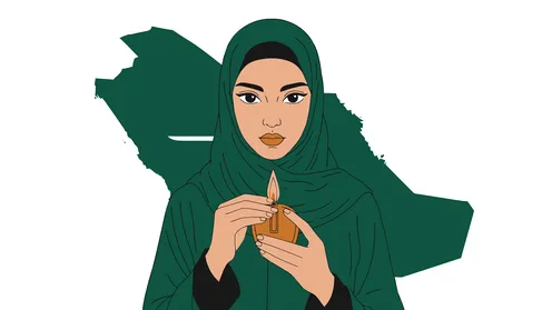 الاهتمام بالأناقة والمظهر الخارجي, مفهوم الأنوثة والنعومة, امرأة عربية خليجية سعودية محجبة ترتدي عباءة تقف باستقامة, خلفية بيضاء، فيكتور اليستريتور