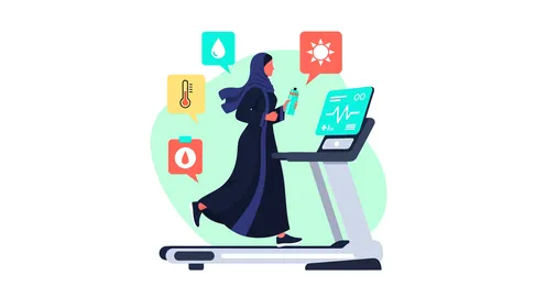 امرأة سعودية بالعباءة تمارس الرياضة على جهاز المشي