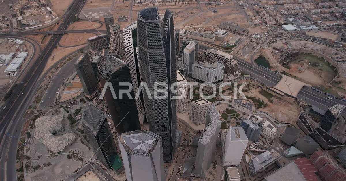 تصوير درون لمركز الملك عبد الله المالي (كافد)، طرق وشوارع مدينة الرياض