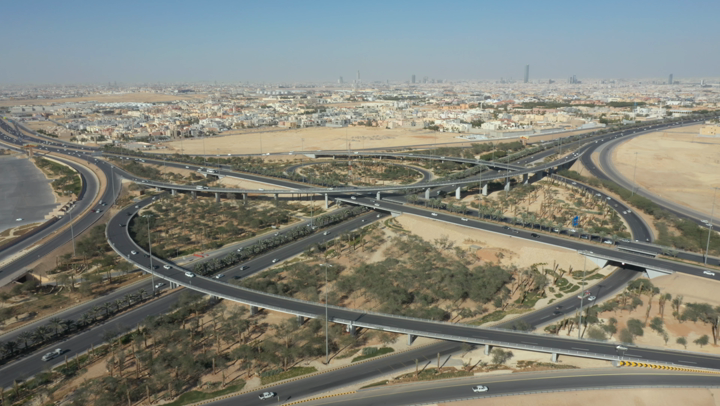 Aerial photography of streets and roads in Riyadh, Saudi Arabia, an overhead shot showing the beauty and nature of Riyadh in broad daylight, tourism in Saudi Arabia