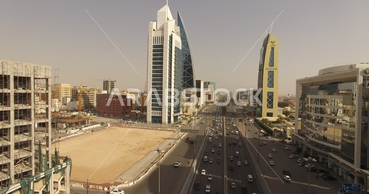 Photographing the streets and roads of the capital of Riyadh, top view ...