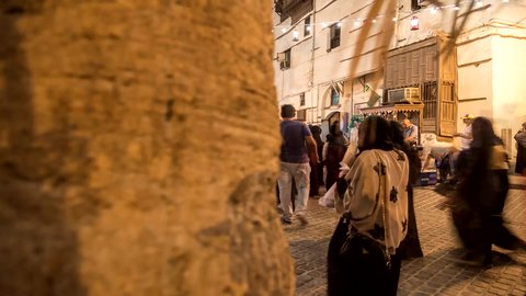 الأسواق الشعبية التقليدية في المملكة العربية السعودية, تايم لابس لحركة تجول السياح في الأماكن التراثية في مدينة جدة التاريخية, معالم المدينة التاريخية المشهورة, الإرث والعراقة والأصالة السعودية, التصميم الهندسي على الطراز الشعبي القديم