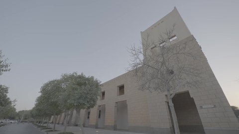  الاهتمام بزراعة الأشجار في المدن السياحية، اماكن لجذب السياح من انحاء العالم، المباني الطينية التراثية والمعالم الأثرية في المملكة العربية السعودية، الفن الهندسي المعماري على الطراز القديم، متحف قصر المصمك التاريخي في مدينة الرياض