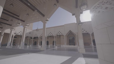 متحف قصر المصمك التاريخي في مدينة الرياض، تايم لابس لحركة الزوار والسياح، اماكن لجذب السياح من انحاء العالم، المباني الطينية التراثية والمعالم الأثرية في المملكة العربية السعودية، الفن الهندسي المعماري على الطراز القديم